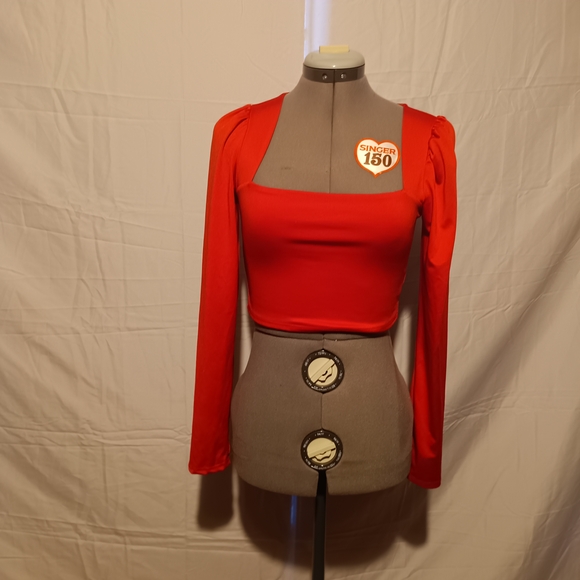 live in the moment Tops - 🍋 Vibrant Red Long Sleeve Crop Top Women Small Party Club